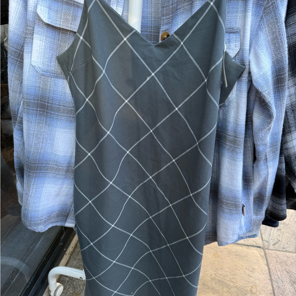 Gray Sleeveless Dress with White Grid Pattern